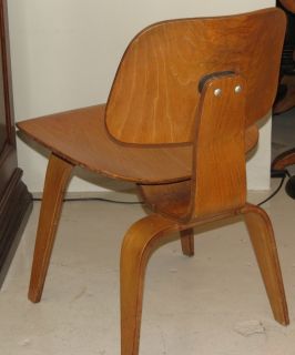 Superb Charles Eames Bent Plywood Herman Miller Chair for Evans Early 