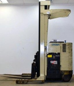 Crown 3500 lbs Pound Capacity Reach Stand Up Fork Lift Fork Truck 