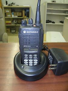 Motorola MTX8250 160 Channel Privacy Plus 800 MHZ Portable Radio With 