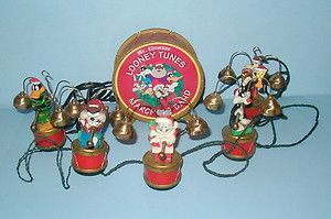 Mr Christmas Animated Looney Tunes Marching Band Plays Bells Daffy 