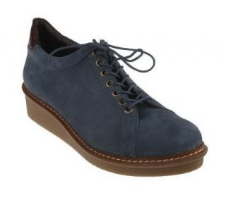 Makowsky Suede Lace up Shoes on Crepe Bottom —