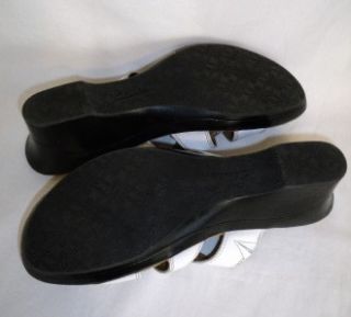 Clarks Beautiful White Sandals Size 9 1 2 M EUC