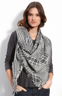 Hinge® Mixed Houndstooth Triangle Scarf