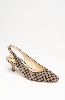 VC Signature Adina Pump