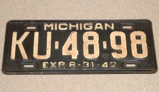  1942 Michigan License Plate KU4898