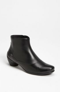 ECCO Sculptured Ankle Boot