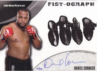 Daniel Cormier 2012 Topps UFC Knockout Fist Ograph Topper Auto 01 10