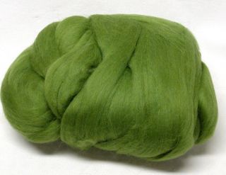  Colonial or Corriedale Roving 100 Wool 5 Colors