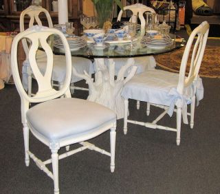 Country French Dining Room Set w Silk Upholstered Seats Pristine