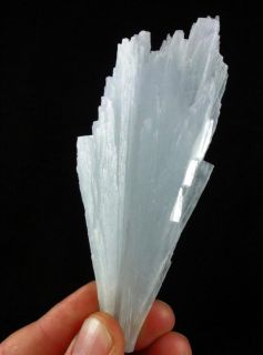 00 Blue Anhydrite Angelite Crystal Mexico G4