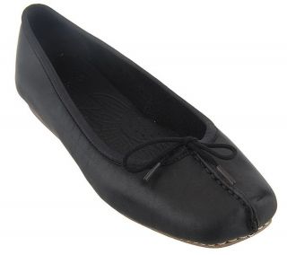 Clarks Leather Slip on Tie Front Ballet Flats —