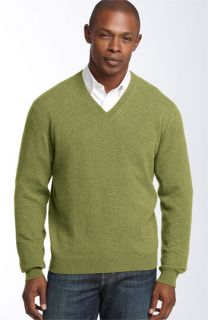 John W. ® Traditional Fit Cashmere V Neck Sweater