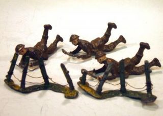  Tommy Soldiers with Wire Cutters 2 Barbed Wire Entanglements