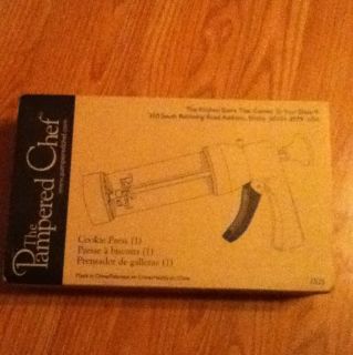 Pampered Chef Cookie Press 1525 Complete with Box