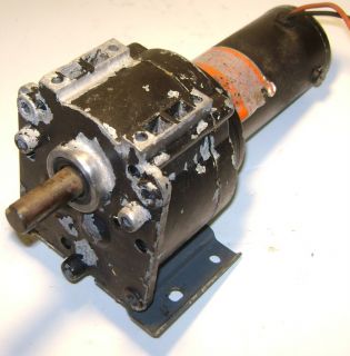 Dayton 4Z134 DC Industrial Gearmotor 1 8 HP Motor 101 1