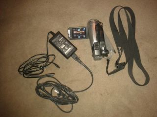Sony Handycam DCR DVD92 Camcorder   Black/Silver
