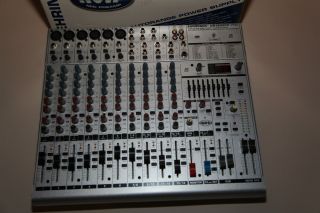  Behringer UB1832FX Pro Audio Mixer