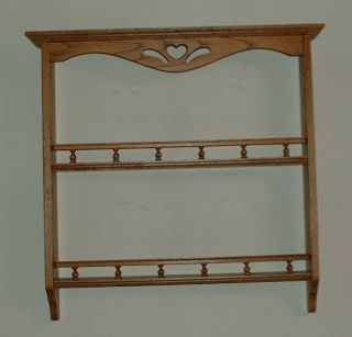 DECORATIVE OAK PLATE RACK FOR WALL   DISPLAY FOUR COLLECTOR PLATES