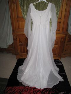 Davids Bridal Princess Wedding Dress Veil Slip Size 10