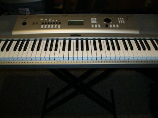 Yamaha Portable Grand DGX 230 Electronic Keyboard REDUCED FOR