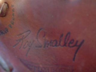ITEM Roy Smalley Jr Baseball Glove MacGregor KB15 . Smalley was