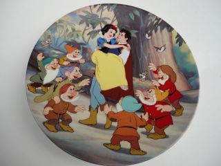 Disney Collector Plate Series Knowles Snow white Happy Ending