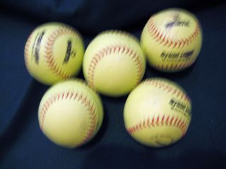  Worth Softballs Lot of 5 Yellow YWCS12