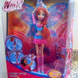 Winx Club Doll MAGIC WINGS BLOOM believix SPIN TRANSFORMER FLY lights