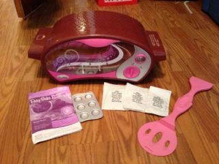 Excellent Easy Bake Ultimate Oven with Mixes Pan