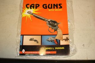  Gun collectors guide Hubley Stevens Kilgore Kenton and By James Dundas