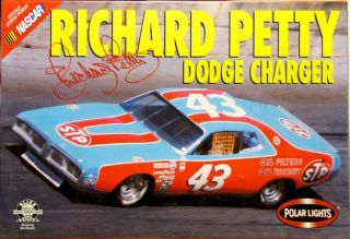  Polar Lights 43 Richard Petty NASCAR Dodge Charger