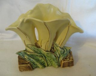 Beautiful Vintage McCoy Three Lilly Vase Yellow Brown