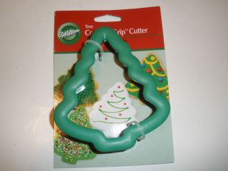 Wilton Christmas Tree Comfort Grip Cutter Cookie Cutter Brand New