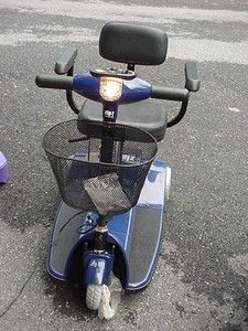 Zipr 3 3 Wheel Portable Electric Mobility Blue Scooter Brand New chair