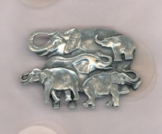 Elephants Pin   Silvertone Metal Herd of Elephants Figural Pin