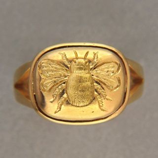 elizabeth locke 19 kt gold bee ring 6 1 2
