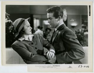 Photo~Olivia de Havilland & Mark Stevens in The Snake Pit (1948)