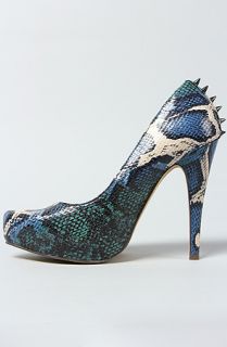  boutique the leland shoe in blue reptile sale $ 20 95 $ 70 00 70 %