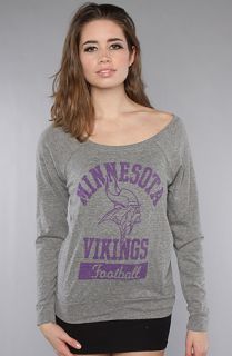 Junkfood Clothing The Vikings Off Shoulder Raglan