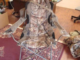 Famous Brand Fold Out Chair Camo (Camoflauge, Hunting)