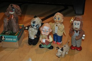 Lot of SIX Wind up Toys Monkey Dog Bear and more FOR PARTS or REPAIR