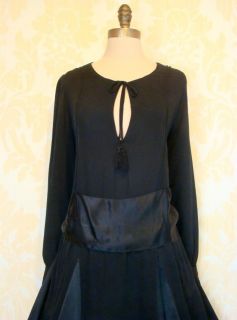  Elegant Black Silk Keyhole Neckline Scalloped Hem Flapper Dress M L