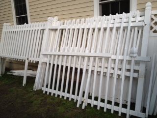  White Vinyl Picket Fence