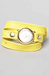 La Mer The Gold Circle Case Wrap Watch in Canary