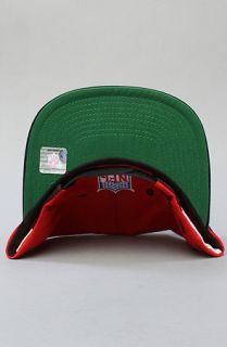 Mitchell & Ness The Diamond Snapback Hat in Red Black