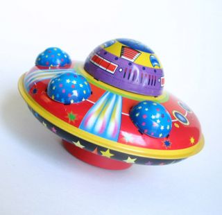 Flying Saucer Space SHIP Tin Toy Retro Vintage Looking Collectable