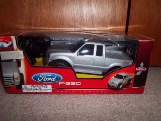Max Collectors Ford F350 Truck RC   Forward Reverse Circular Steering