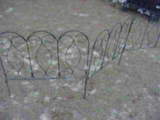 Garden Fence or Edging for Flower Beds 31 Pieces Heavy Metal Fencing