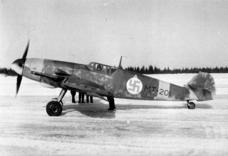 Bf 109G2 FAF 2LeLv34 MT 201 WNr 14718 RF+UN Finland 1943 01