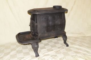 Antique IMPERIAL No 20 Cast Iron WOOD Burning PARLOR Cabin STOVE old